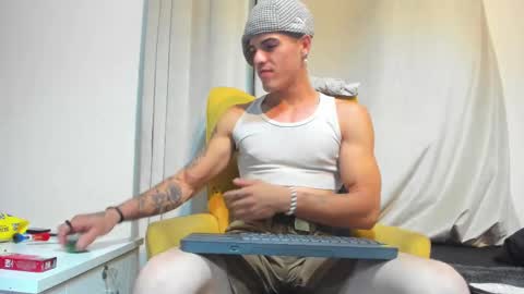 Luis AS online show from February 12, 11:09 pm