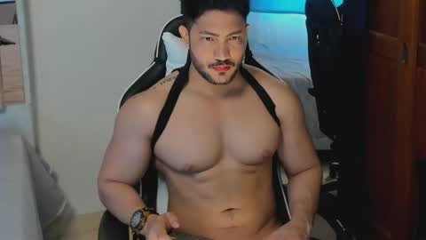 Snapshot of luis_baptista chatting on October 19, 7:58 pm luis_baptista online show from October 19, 7:58 pm