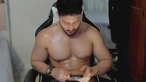 Snapshot of luis_baptista chatting on October 21, 2:45 am luis_baptista online show from October 21, 2:45 am