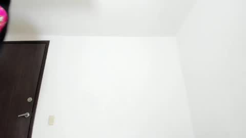 Snapshot of luisa_summer2 chatting on February 22, 9:45 am Luisa Fernanda online show from February 22, 9:45 am