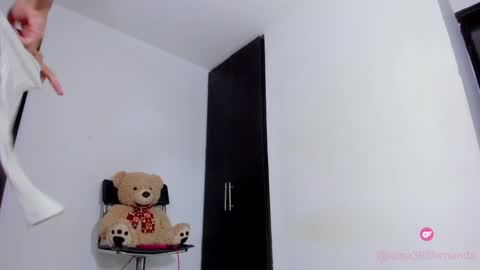 Snapshot of luisa_summer2 chatting on March 5, 12:59 am Luisa Fernanda online show from March 5, 12:59 am