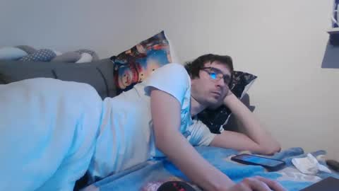 Snapshot of luismcawesome chatting on February 26, 8:04 am Luis online show from February 26, 8:04 am