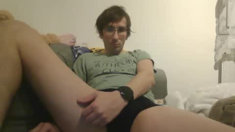 Snapshot of luismcawesome chatting on December 16, 10:37 pm Luis online show from December 16, 10:37 pm