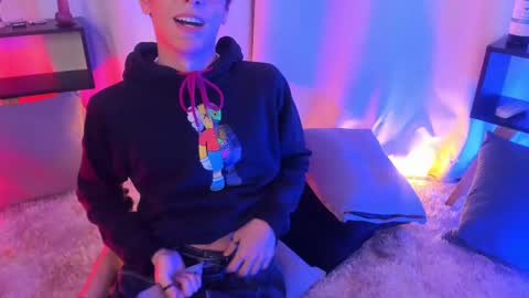 luixdust1 online show from September 23, 5:21 am