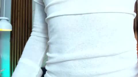 Luka Castillo online show from November 10, 8:41 pm