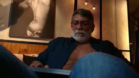 Luke Crews online show from January 27, 8:17 pm