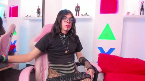 Cookie  online show from November 1, 12:18 pm