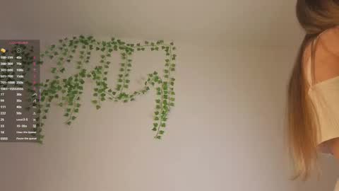 Kate online show from November 11, 8:03 am