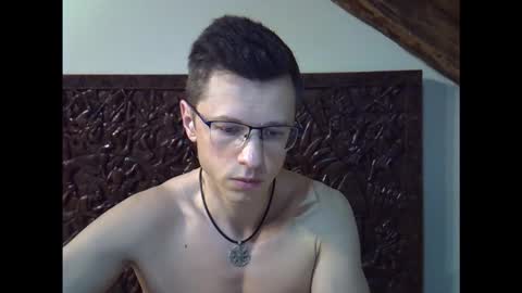 Snapshot of lumberjack__666 chatting on December 17, 8:26 pm Andrew independent model 2000-0000 CET daily online show from December 17, 8:26 pm