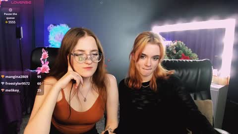 luna_berryy online show from January 24, 2:18 am