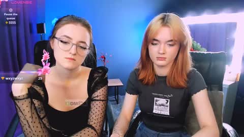 luna_berryy online show from January 26, 9:51 am