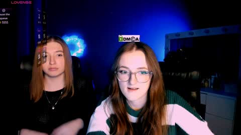 luna_berryy online show from February 6, 8:23 pm