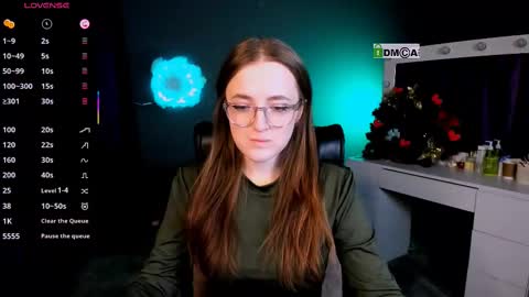 luna_berryy online show from February 21, 8:38 pm