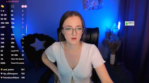 luna_berryy online show from February 23, 2:29 am