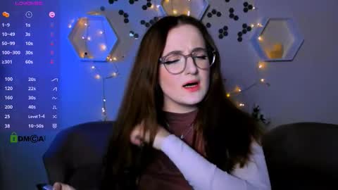 luna_berryy online show from November 13, 8:52 pm