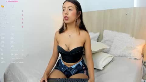 Luna online show from November 6, 7:59 pm