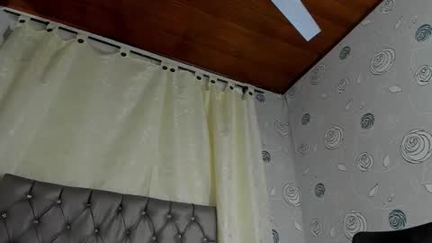 Snapshot of luna_evaa chatting on January 8, 6:09 pm Luna Eva online show from January 8, 6:09 pm