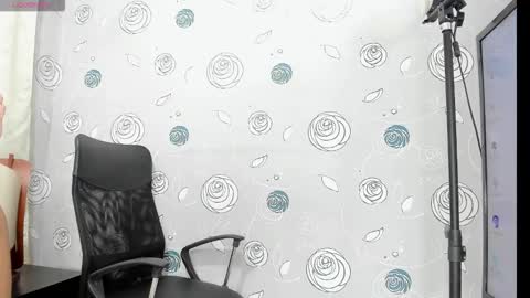 Snapshot of luna_evaa chatting on October 24, 2:13 pm Luna Eva online show from October 24, 2:13 pm