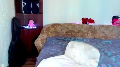 luna_evan online show from January 28, 11:17 am