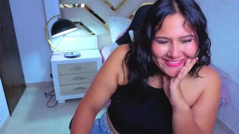 Luna  Jonez  online show from November 28, 11:13 am