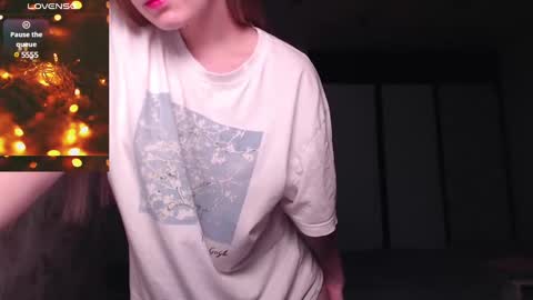 Snapshot of luna_loveisgood chatting on December 2, 12:18 pm Luna online show from December 2, 12:18 pm