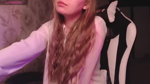 Snapshot of luna_loveisgood chatting on January 23, 11:58 am Luna online show from January 23, 11:58 am