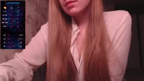 Snapshot of luna_loveisgood chatting on September 17, 2:30 pm Luna online show from September 17, 2:30 pm