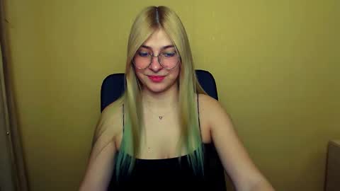 Luna online show from February 4, 8:24 am