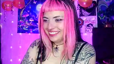 MISS LUNA  online show from March 12, 9:56 pm