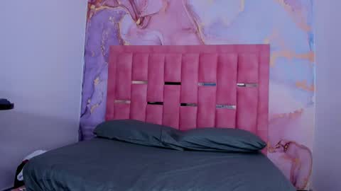 Luna  online show from December 7, 12:13 pm