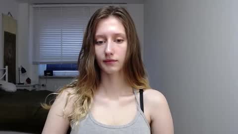 L U N A  online show from September 29, 5:23 am