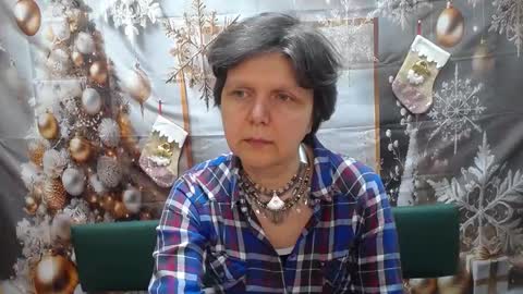 LunaDobra online show from December 17, 12:00 pm