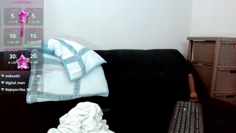 Snapshot of lunalovedoll_ chatting on December 27, 1:11 am Luna online show from December 27, 1:11 am