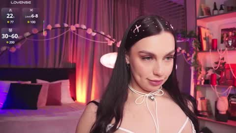 Luna  next streams Mon Fri Sat Sun 8pm-5am gmt0 online show from February 12, 2:45 am