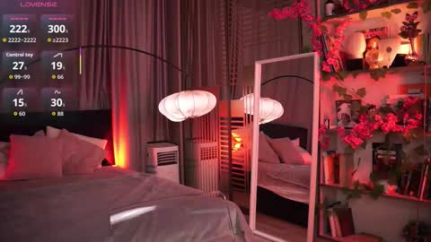 Luna  next streams Mon Fri Sat Sun 8pm-5am gmt0 online show from September 27, 8:58 pm