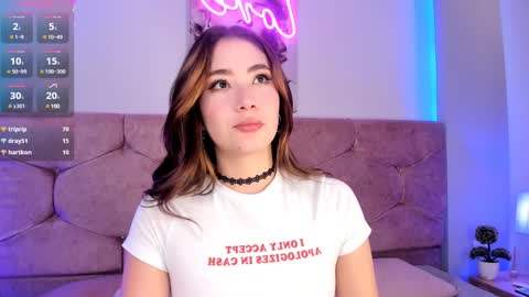 Luna  online show from January 31, 9:59 pm