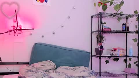 Snapshot of lunatale chatting on March 4, 2:17 am Kate online show from March 4, 2:17 am