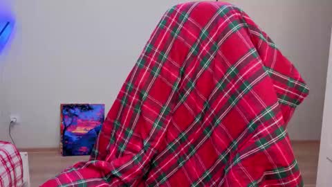 Snapshot of lunatale chatting on November 23, 5:24 pm Kate online show from November 23, 5:24 pm