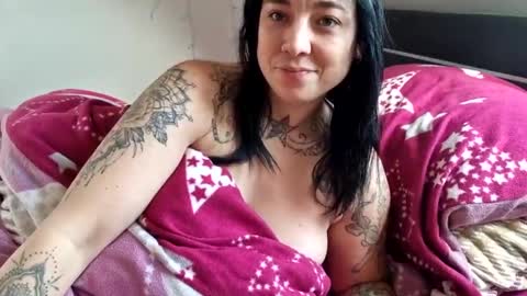 Luna  powered by bitch dust online show from January 7, 11:58 am