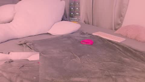  Luna Galaxy  online show from January 19, 3:18 am