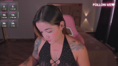 LUNA ROSE online show from November 13, 6:07 pm