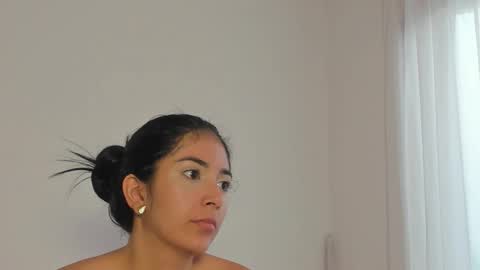     online show from November 23, 1:11 pm