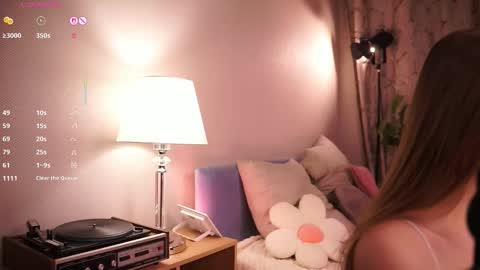 Eva online show from November 28, 3:04 pm