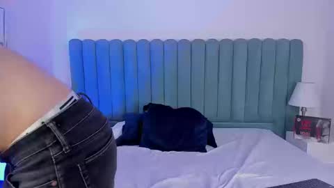 Snapshot of lushian_luna chatting on September 19, 5:02 pm Lushian And Luna online show from September 19, 5:02 pm