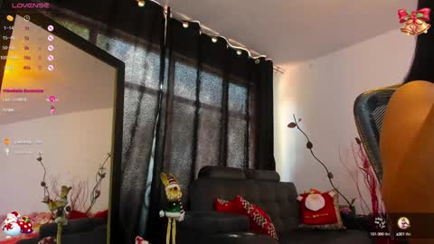 lustful__babe online show from December 4, 2:48 pm