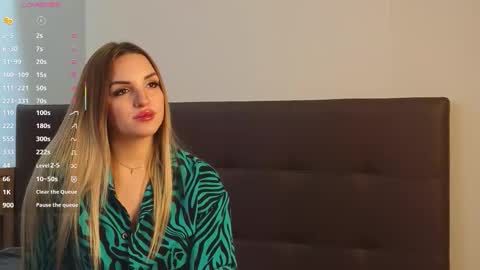 Briena online show from November 16, 6:08 am