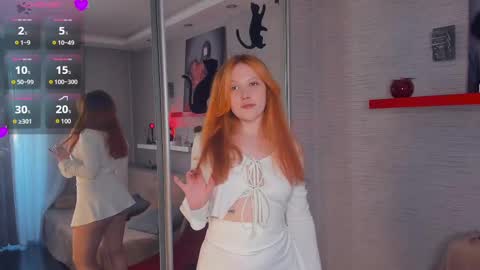 Snapshot of lusty_miss_di chatting on February 27, 7:44 am Isabel online show from February 27, 7:44 am