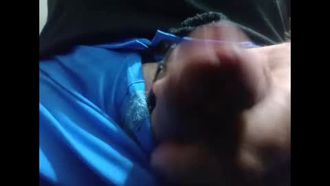 Snapshot of lutorres chatting on January 3, 3:27 am lutorres online show from January 3, 3:27 am