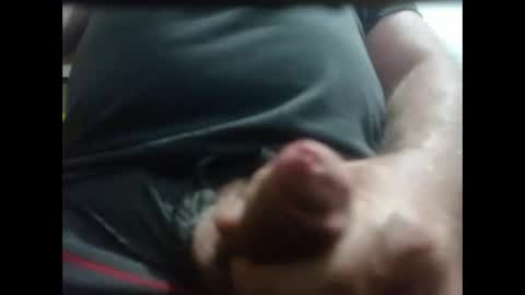 Snapshot of lutorres chatting on November 3, 3:19 am lutorres online show from November 3, 3:19 am