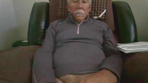 luv269er online show from December 10, 7:22 pm